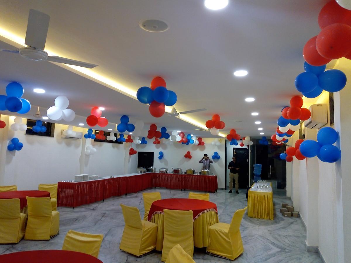 Hotel Sar Kamla Dham Skd Vrindavan Fully Vaccinated Staff Εξωτερικό φωτογραφία
