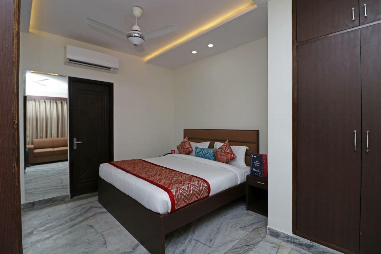 Hotel Sar Kamla Dham Skd Vrindavan Fully Vaccinated Staff Εξωτερικό φωτογραφία