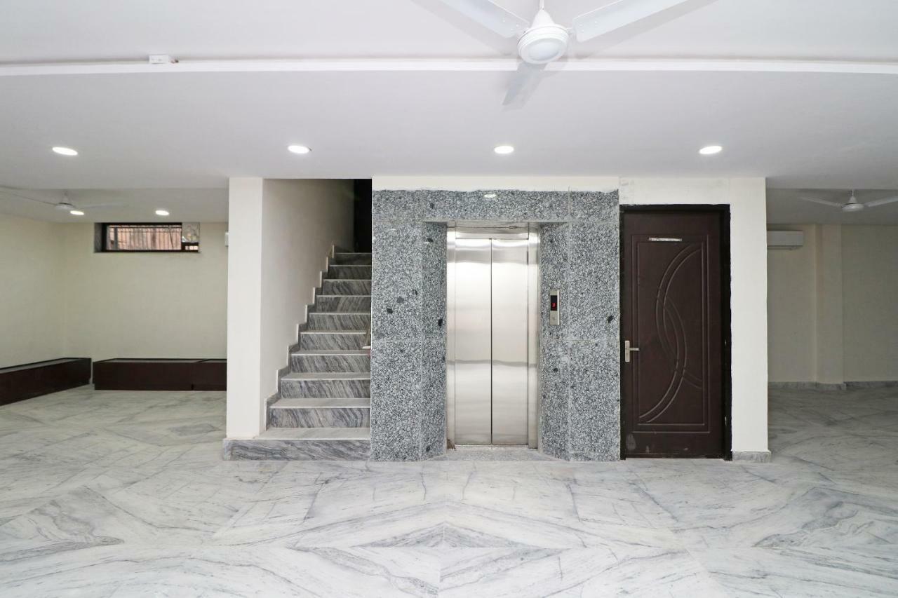 Hotel Sar Kamla Dham Skd Vrindavan Fully Vaccinated Staff Εξωτερικό φωτογραφία